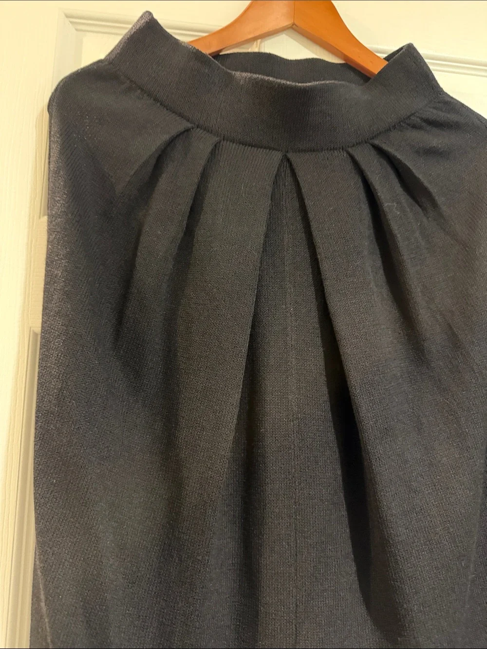 St. John  by Marie Gray Black Pleated Long Skirt